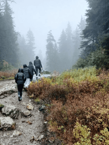 8 Smart Tips for Beginner Hikers Exploring USA Trails
