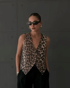 10 Ways to Wear a Leopard Print Vest with Confidence