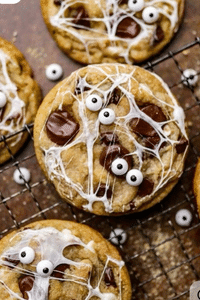 10 Scary-Cute Halloween Cookie Ideas for Parties